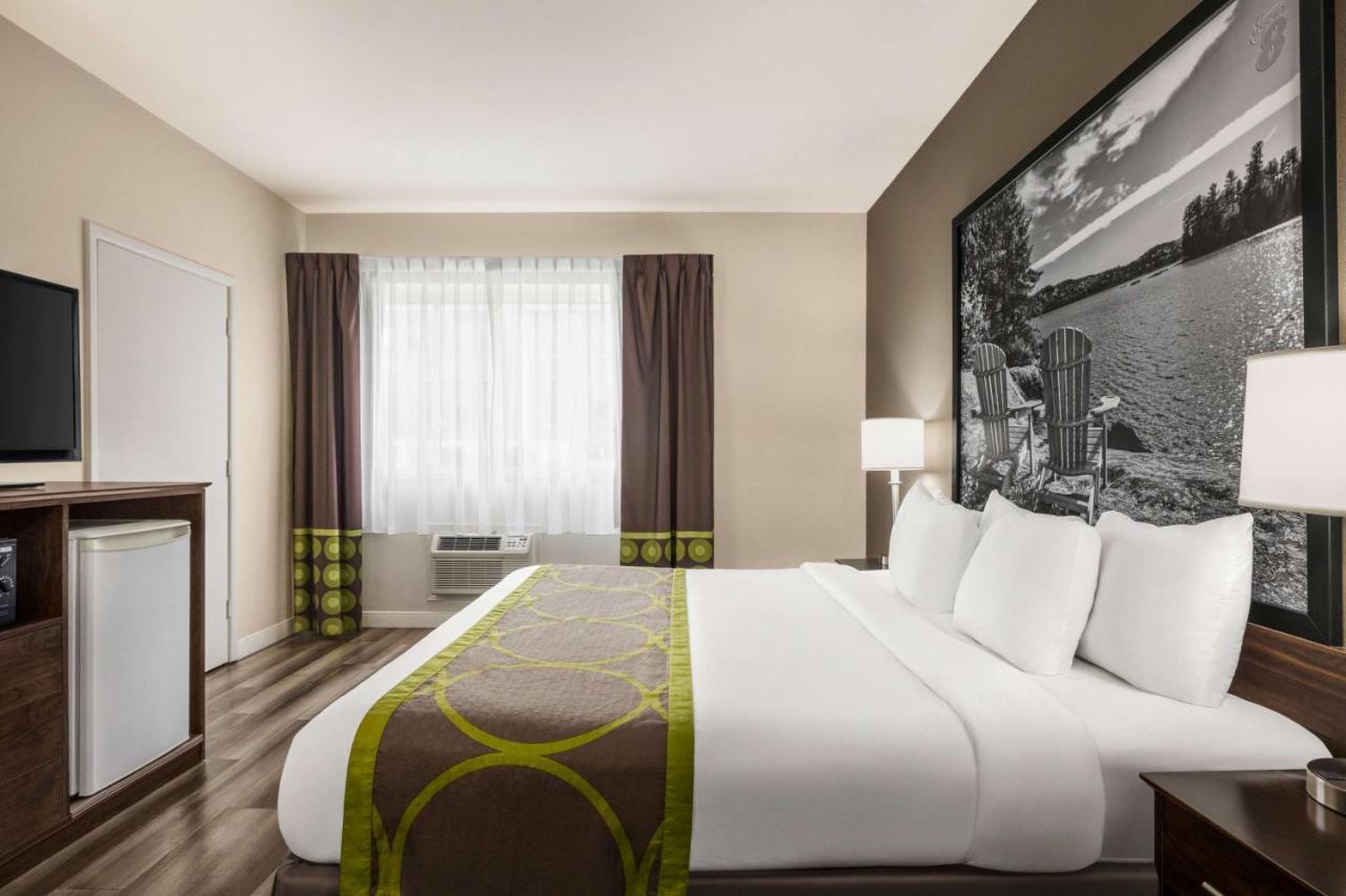 Super 8 By Wyndham Sarnia On Exterior foto