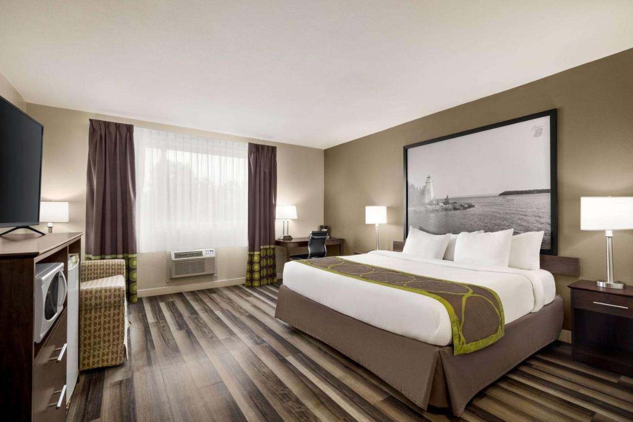 Super 8 By Wyndham Sarnia On Exterior foto